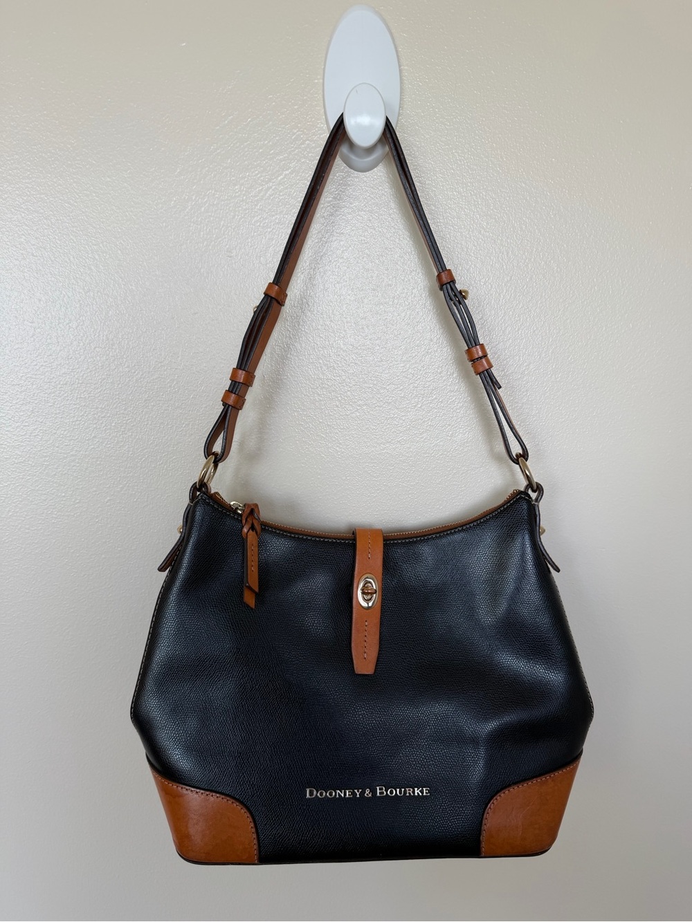 DOONEY & BOURKE Claremont Black & Tan Leather Hobo Shoulder Bag